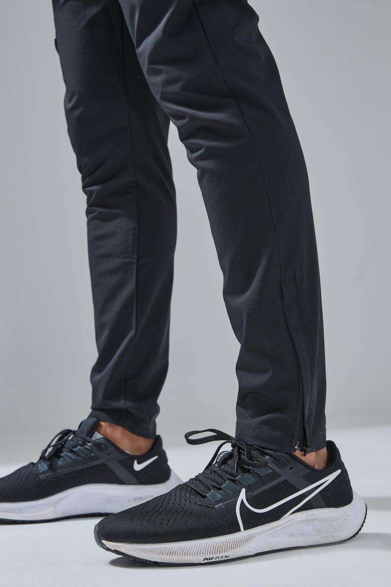 Чоловічі технічні спортивні кросівки Cargo з конусною формою