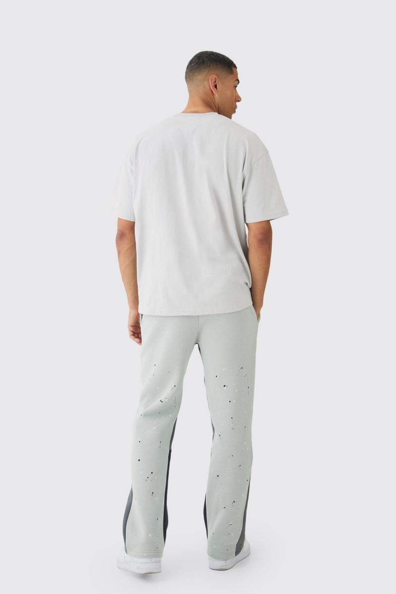 Звичайні бризки фарби з ластовицею