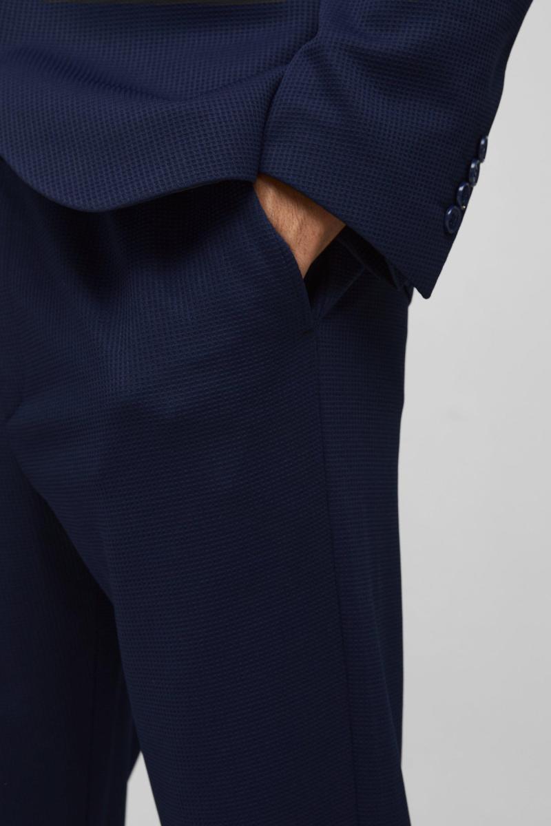 Еластична талія текстурована конічна брюка