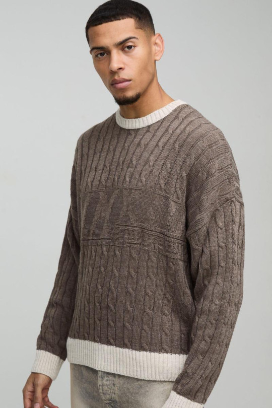 Негабаритний боксерський тональний кабель трикотажний джемпер Негабаритний боксерський тональний кабель трикотажний джемпер